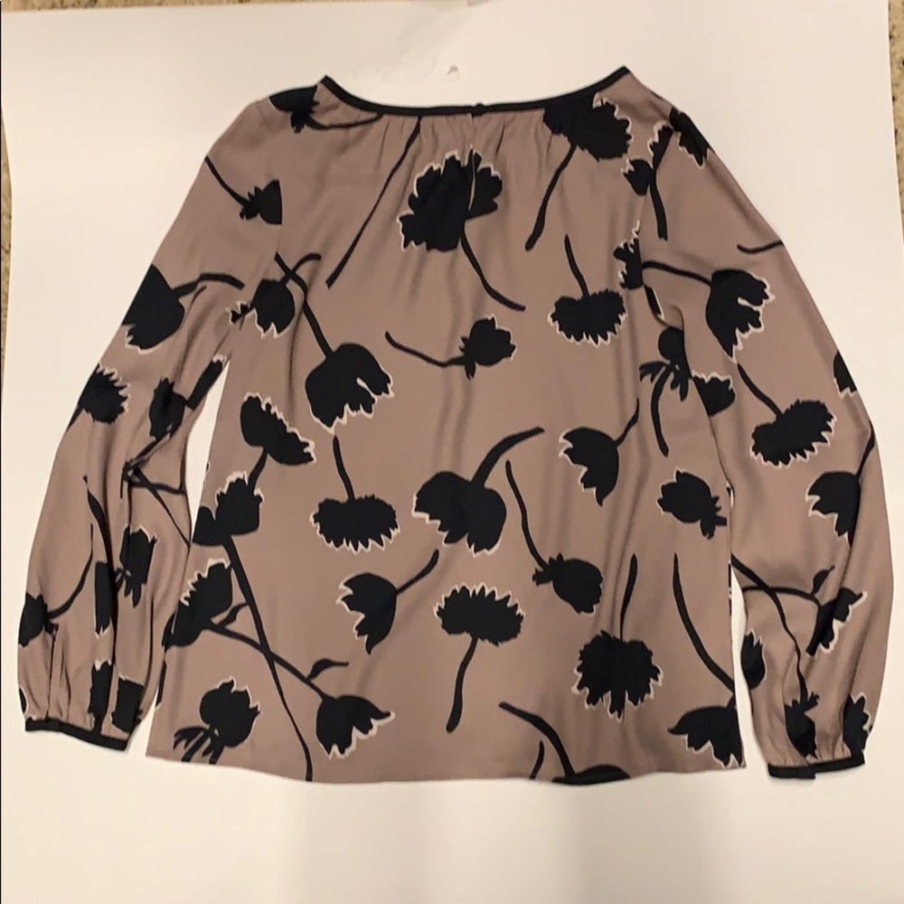 🎉SALE Ann Taylor Loft Blouse XSP🎉 - Picture 2 of 7